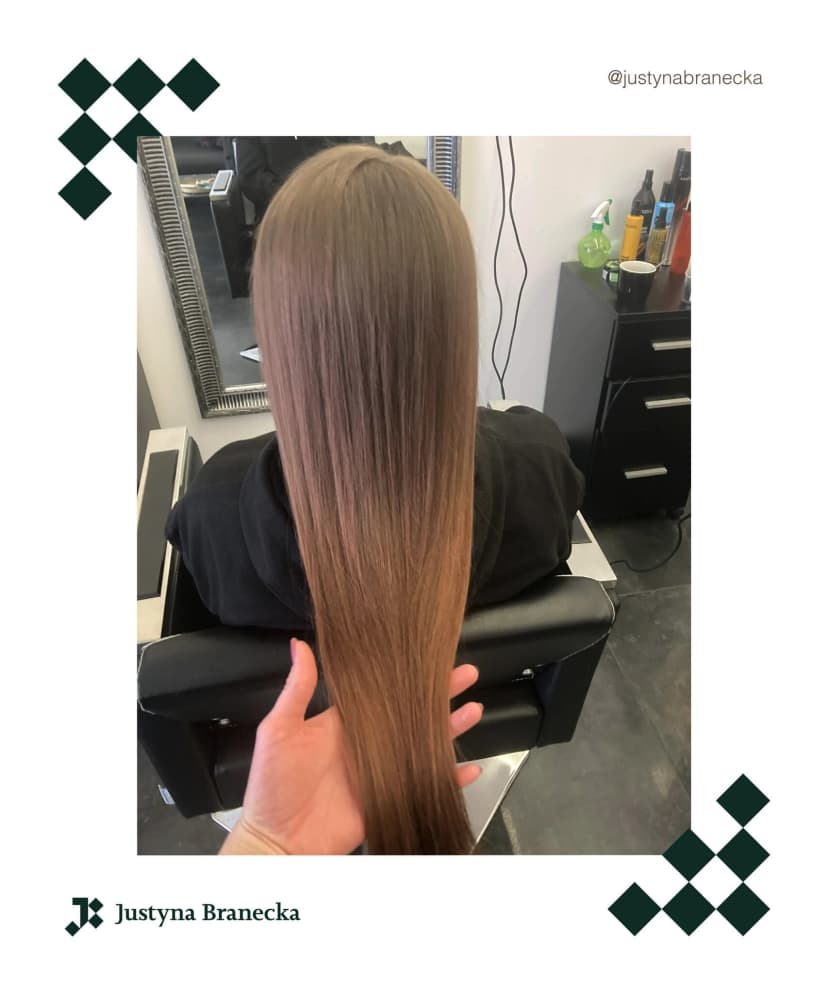 Rozdwojone końcówki włosów: sposoby na zniszczone końcówki